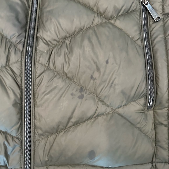 Michael Kors Packable Down Fill Puffer Jacket in Olive - Picture 4 of 10